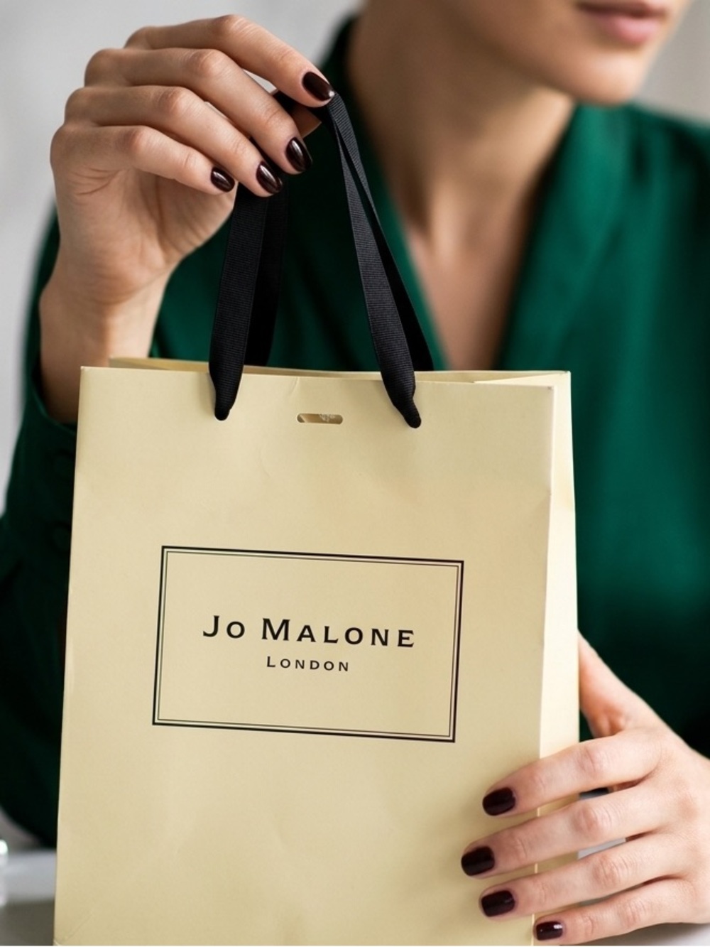 Jo Malone London Cream Shopping Bag